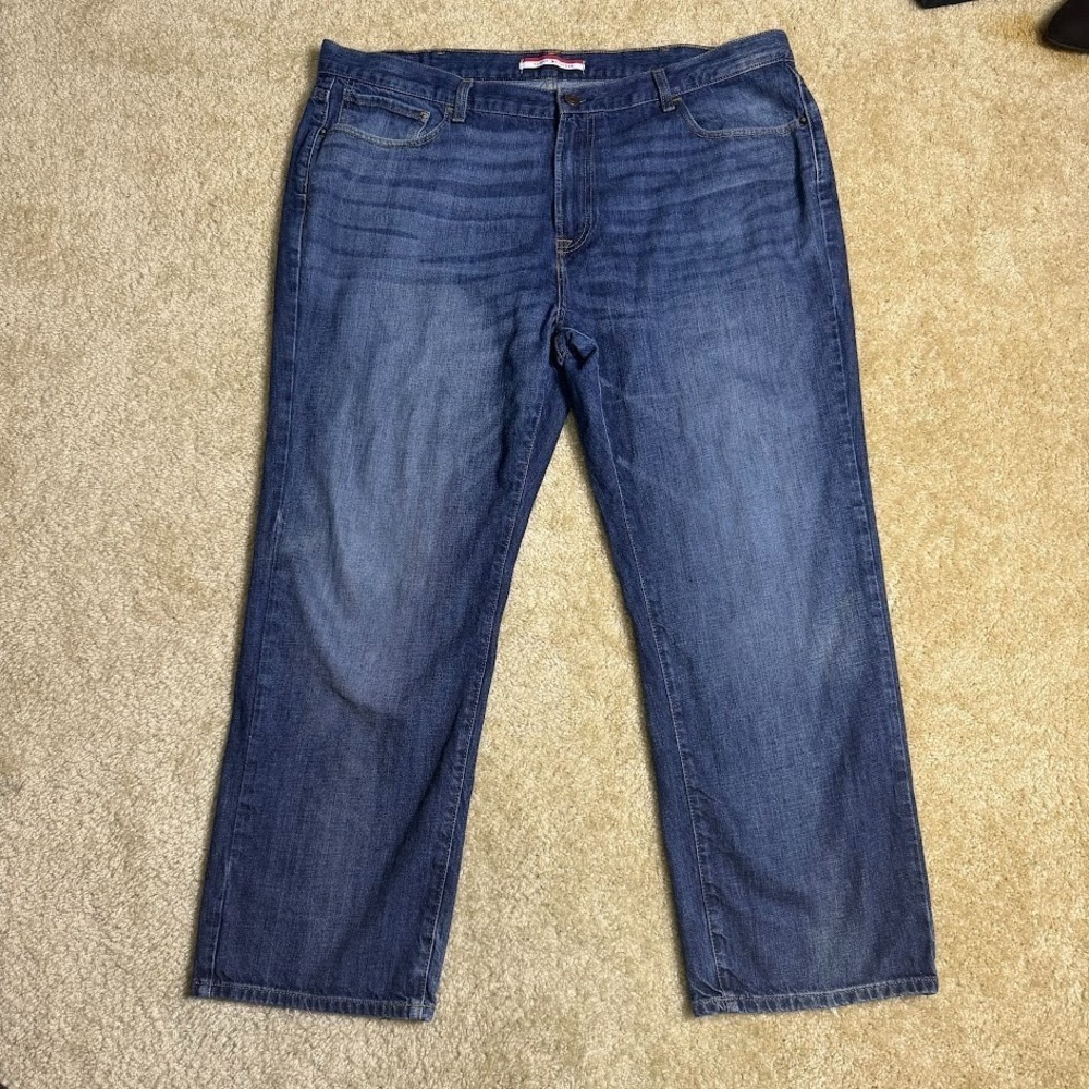Tommy Hilfiger Relaxed Fit Jeans Men 42x30 Medium Wash Blue Cotton Denim Frayed